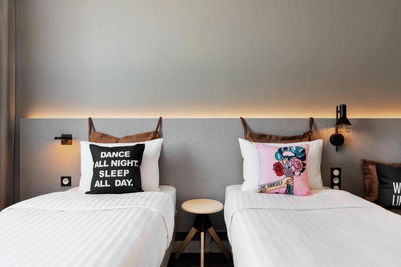 Moxy Amiens Hotel Exterior photo